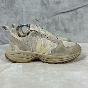 Veja Beige and Cream Women's Sneakers